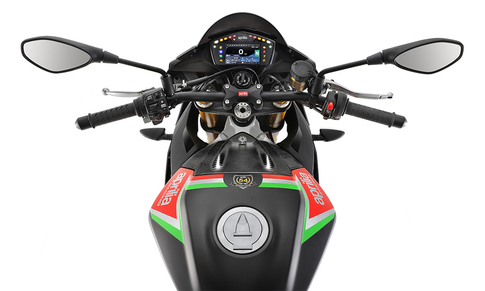 贈与 RG トラクションパッド APRILIA V4 トゥオーノ Tuono1100Factory ブラック RG-EZRG007BL  3602-RG-EZRG007BL modultech.pl
