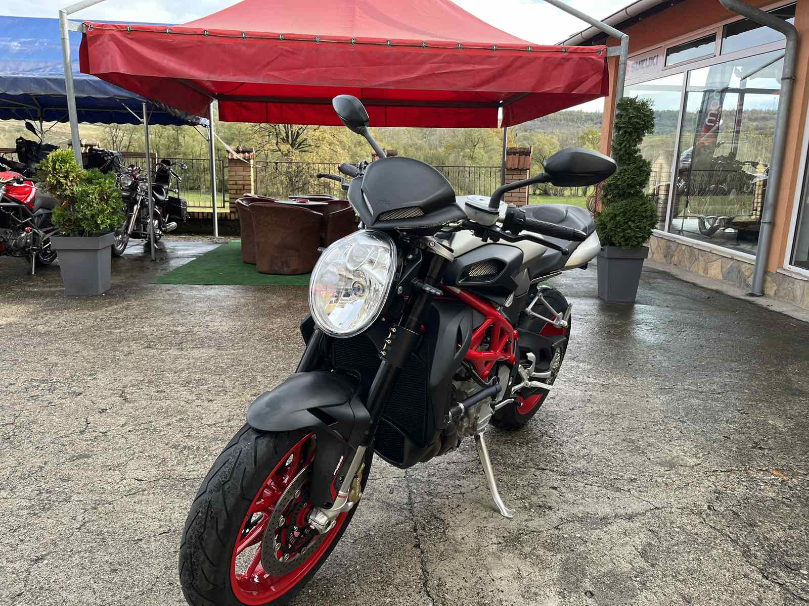 MV Agusta Brutale