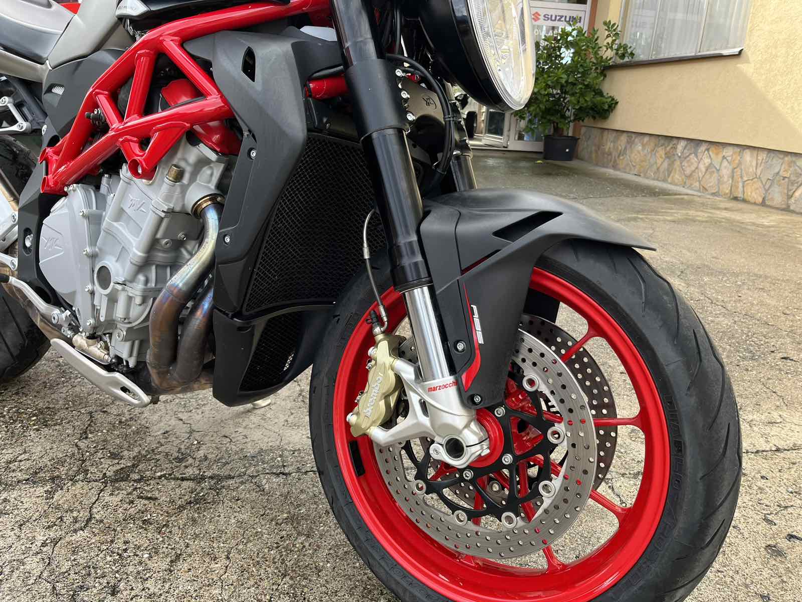 MV Agusta Brutale