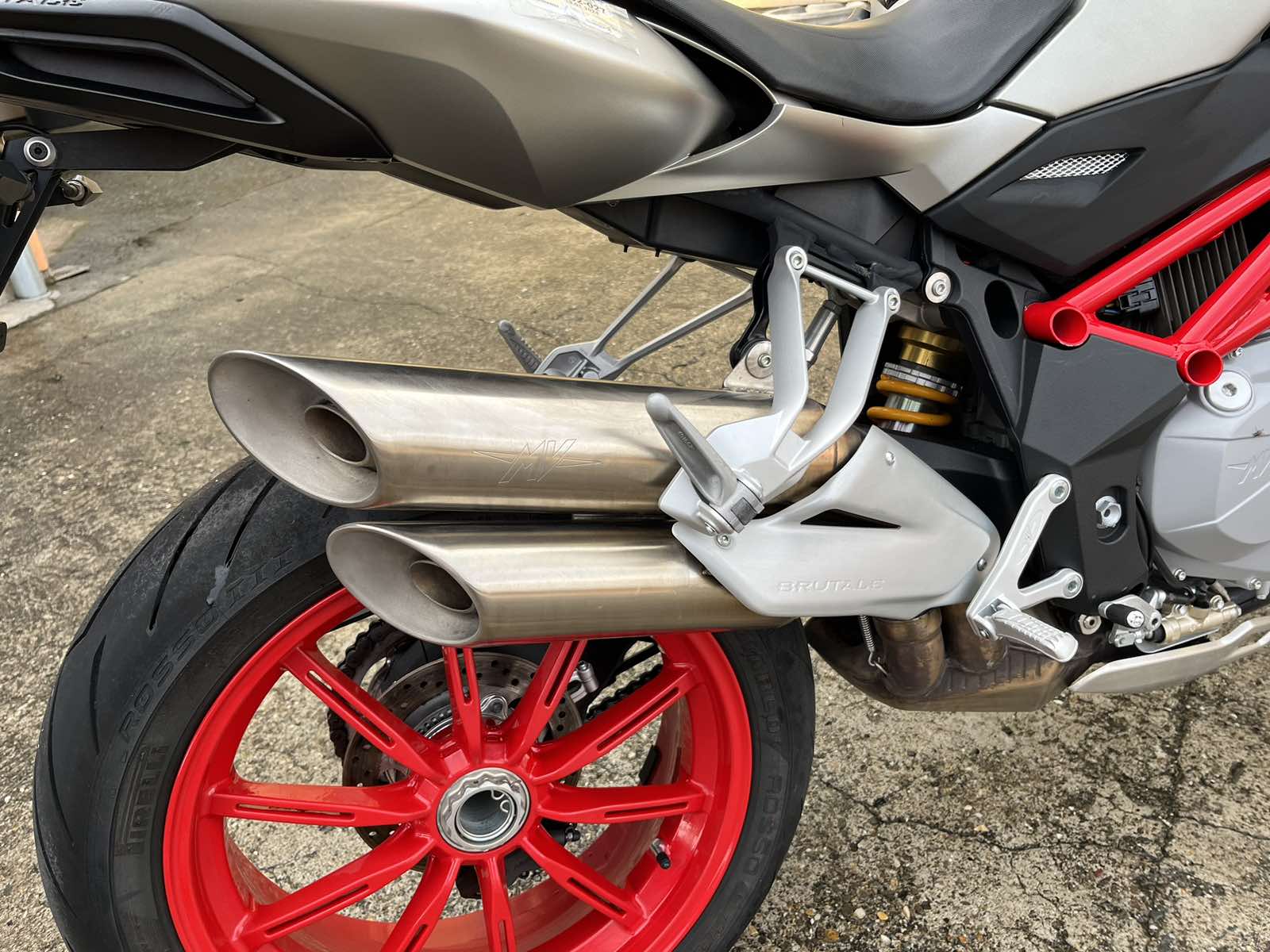 MV Agusta Brutale