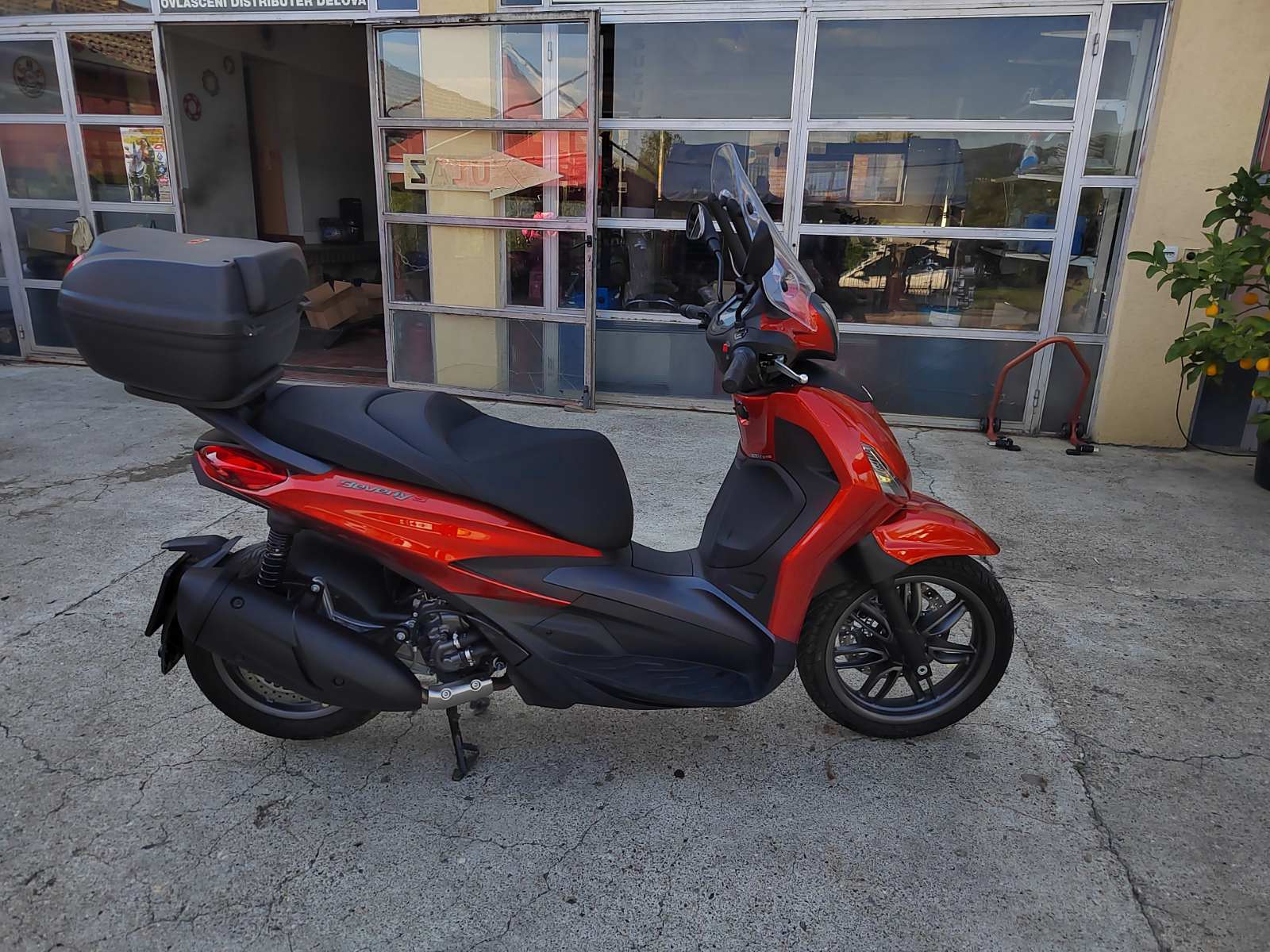 Beverly 300 Sport